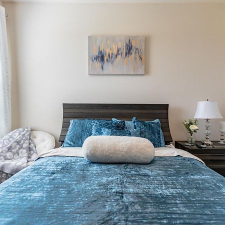 Luxury Bedroom With Private Bath Hampton Luaran gambar